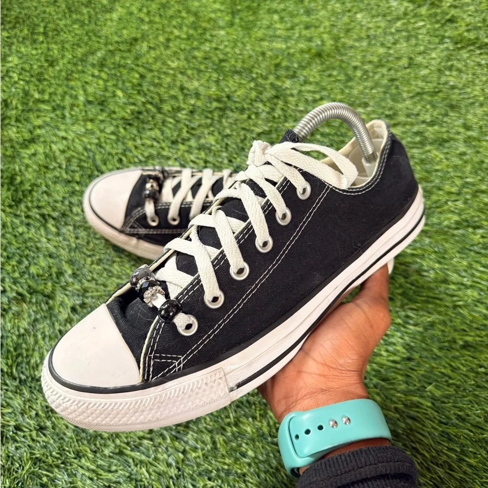 Converse Chuck Taylor All Star Low Top Black Canvas Sneakers womens size 10 - Picture 2 of 8